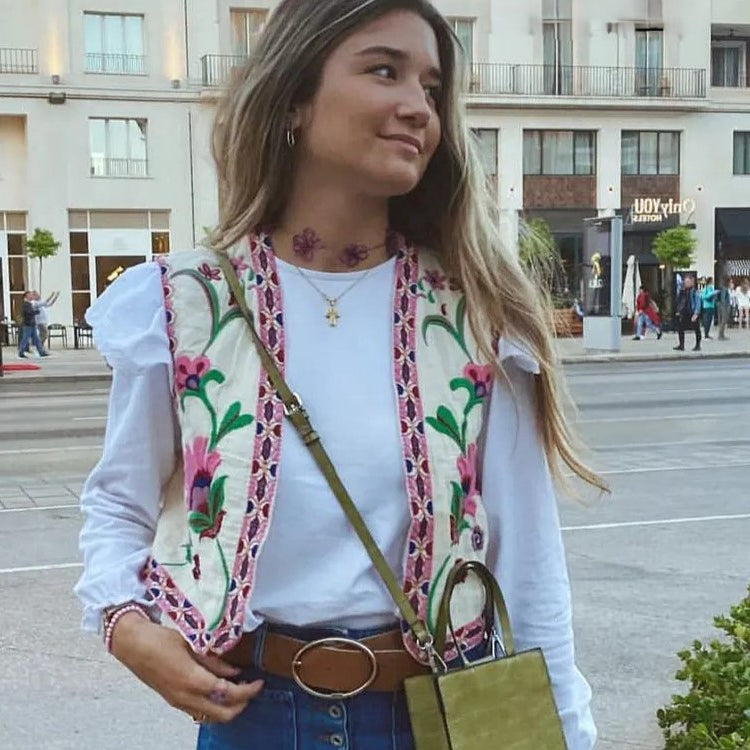 Gilet sans manches brodé paisley à cordon – Dixie